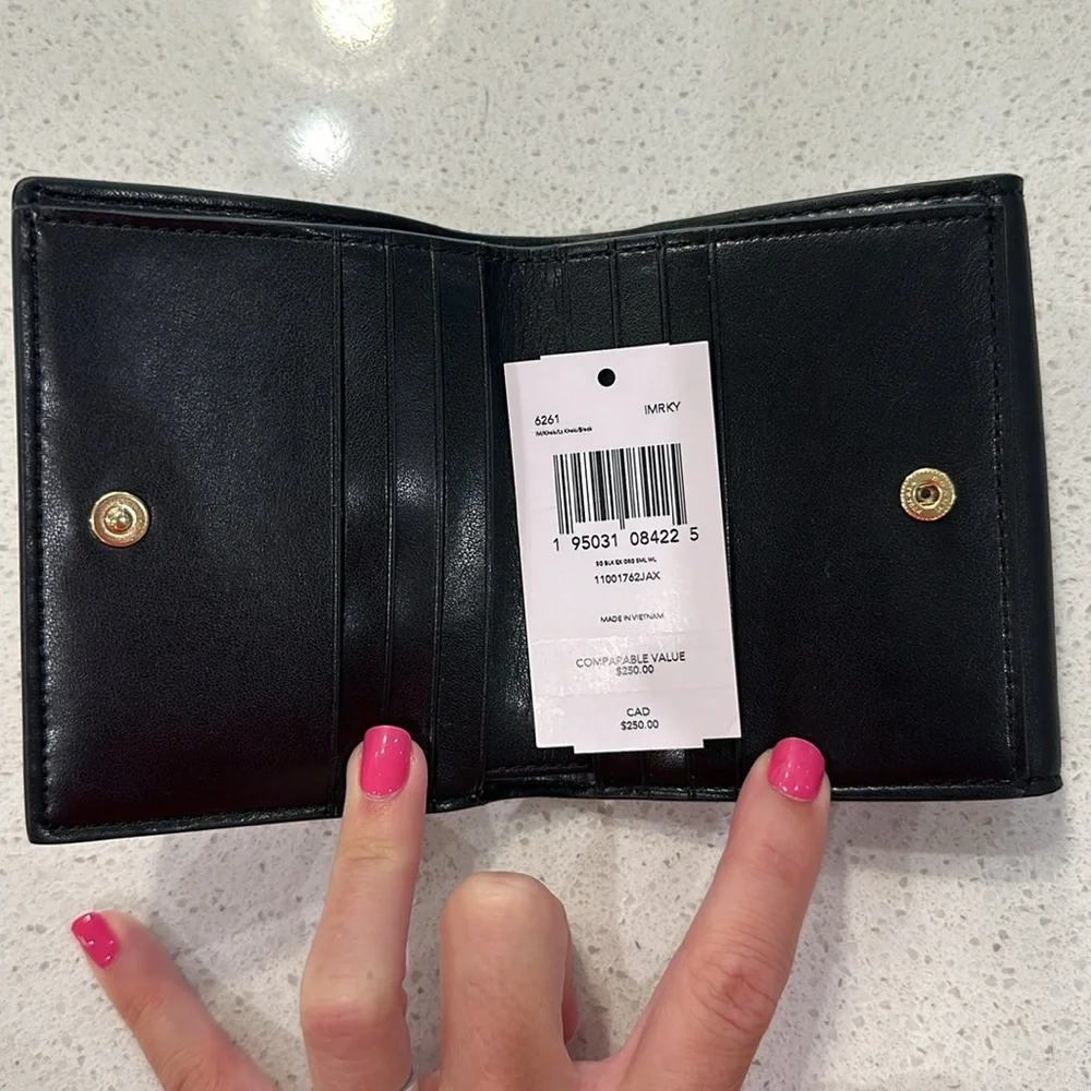 Coach Georgie Handbag and matching wallet!! - Picture 13 of 15